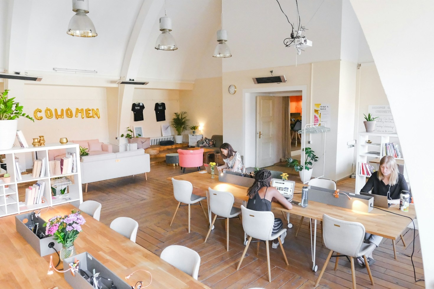 How to Pitch Your Physical Product Directly to Major Retailers